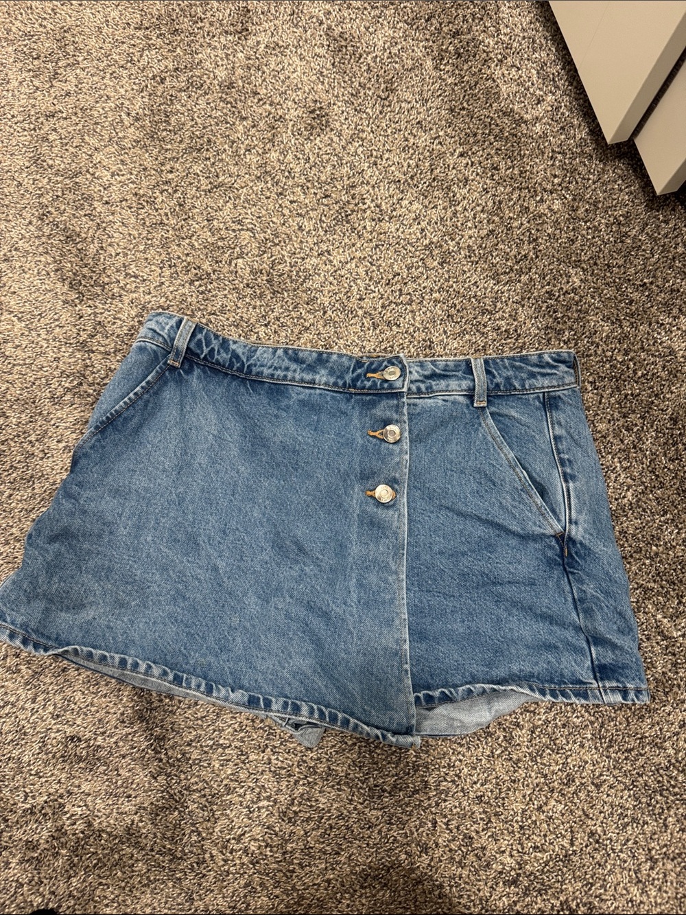 Denim Button-Front Mini Skirt - Blue